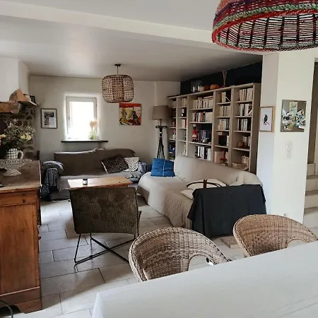 Maison De Village Hébergement de vacances La Canourgue