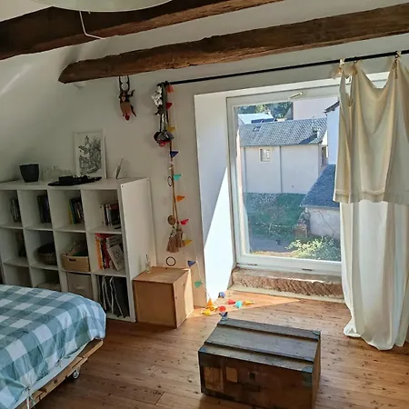 Maison De Village